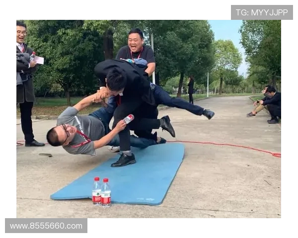 南京滑板队的个人能力提升与团队协作的完美结合探讨